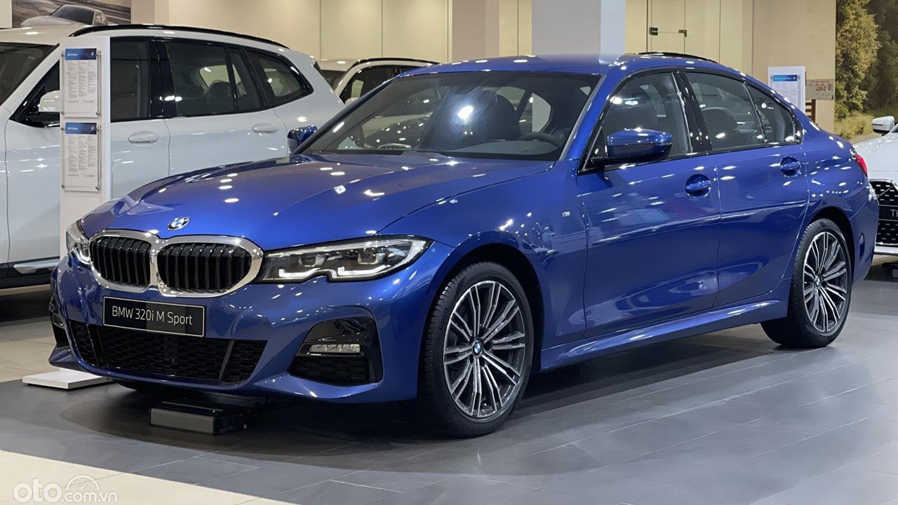 Mức tiêu hao nhiên liệu của BMW 320i khá cạnh tranh trong phân khúc.